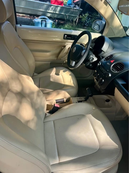2008 Volkswagen New Beetle - Image 2 of 14