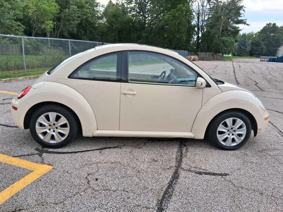 2008 Volkswagen New Beetle - Image 4 of 12
