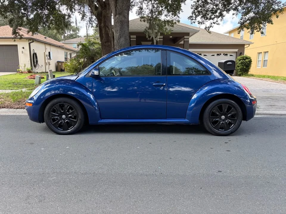 2008 Volkswagen New Beetle - Image 10 of 14
