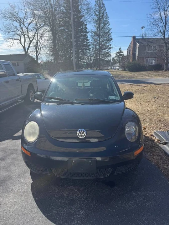 2008 Volkswagen New Beetle - Image 2 of 12