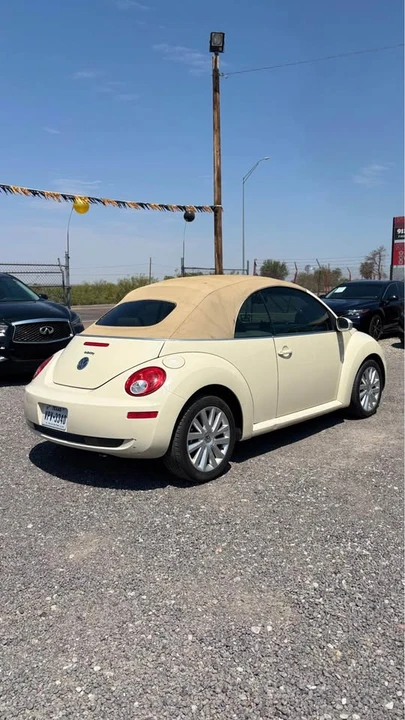 2008 Volkswagen New Beetle - Image 4 of 8