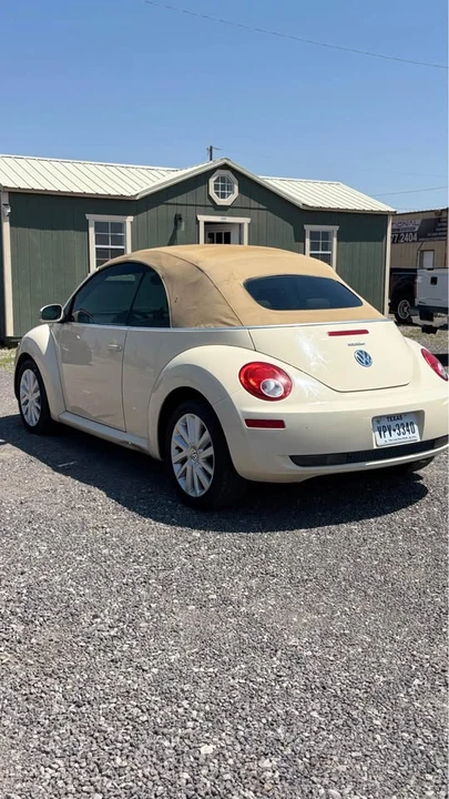 2008 Volkswagen New Beetle - Image 5 of 8