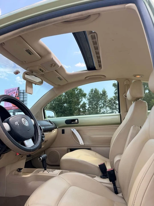 2008 Volkswagen New Beetle - Image 15 of 15