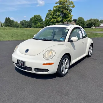 2008 Volkswagen New Beetle Triple White Pzev