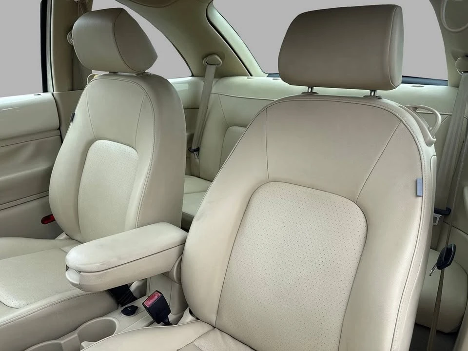 2008 Volkswagen New Beetle - Image 14 of 20