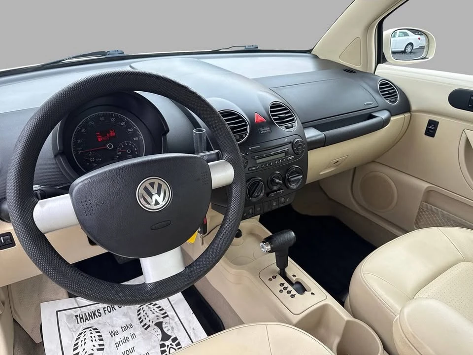 2008 Volkswagen New Beetle - Image 13 of 20