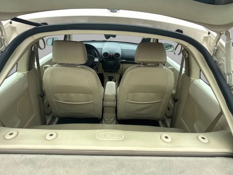 2008 Volkswagen New Beetle - Image 18 of 20