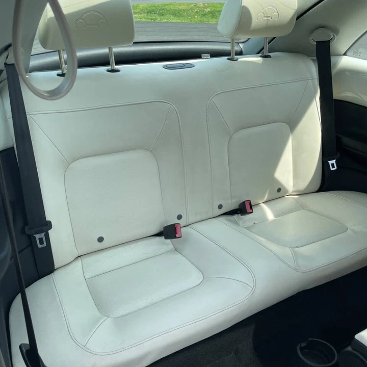 2008 Volkswagen New Beetle - Image 12 of 17