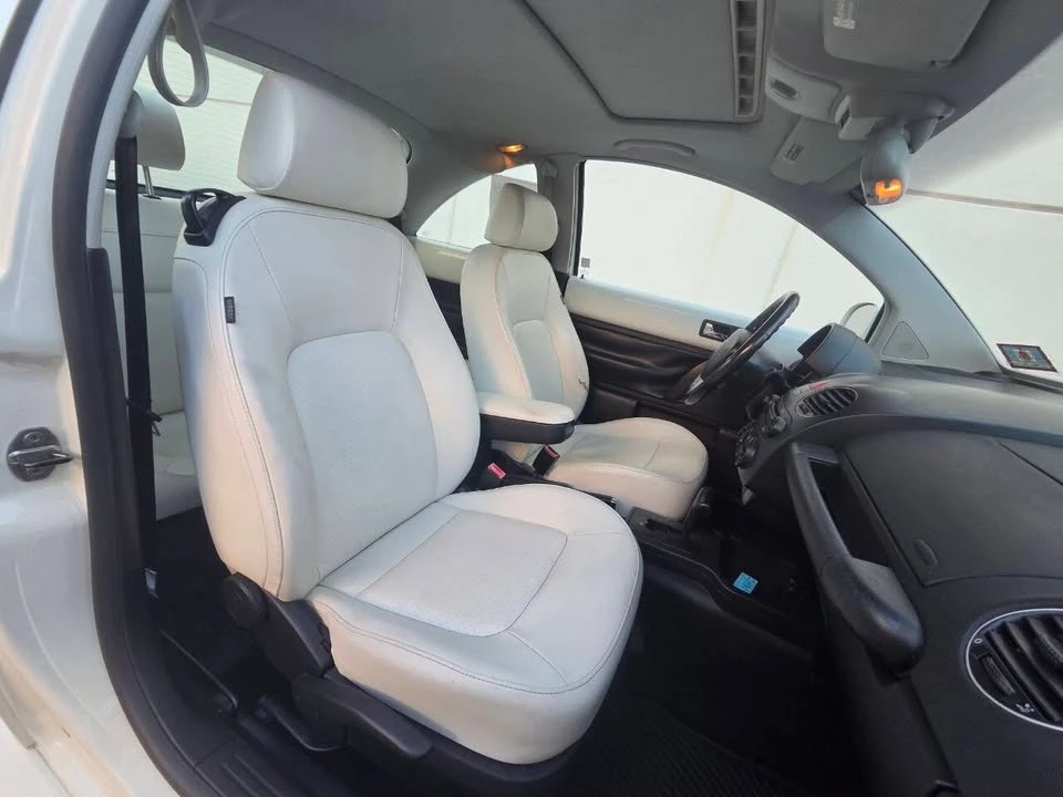 2008 Volkswagen New Beetle - Image 7 of 20