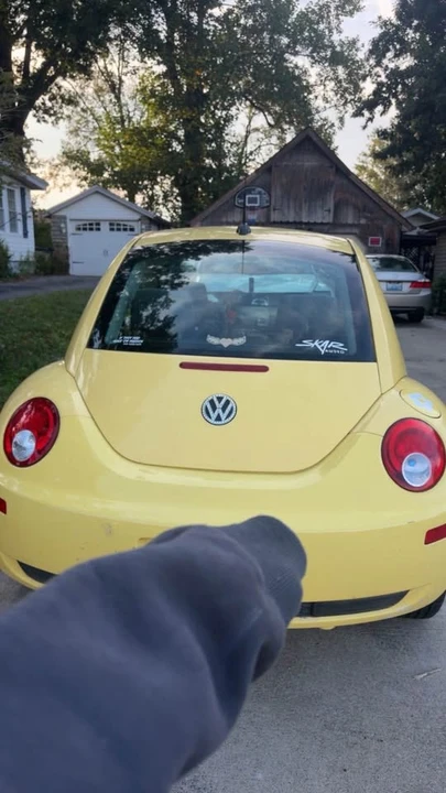 2008 Volkswagen New Beetle - Image 3 of 6