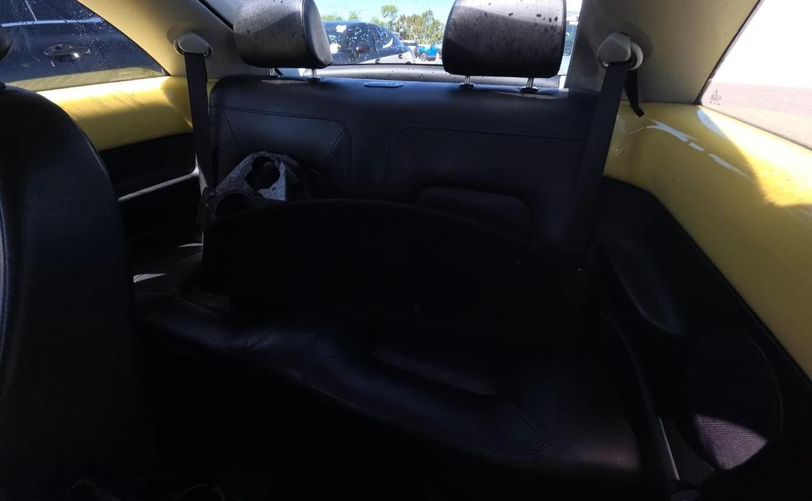 2008 Volkswagen New Beetle - Image 11 of 13