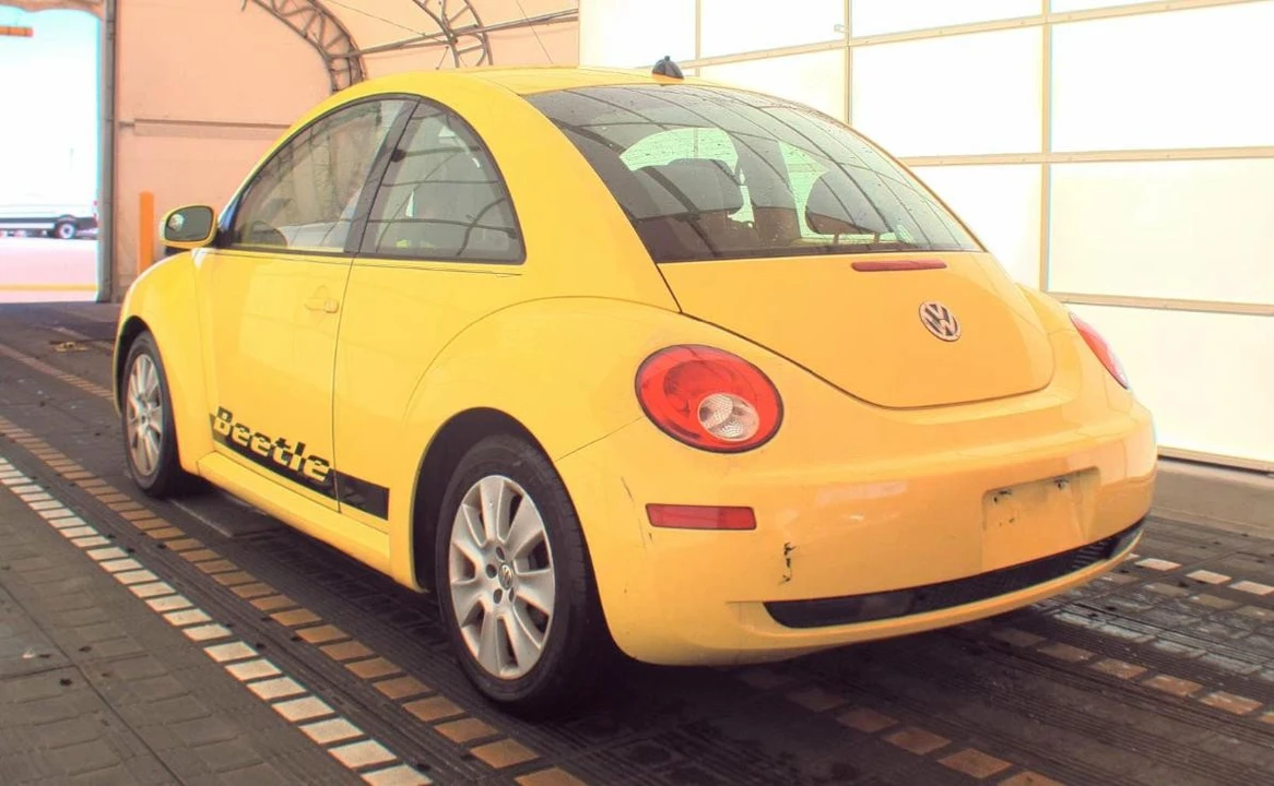 2008 Volkswagen New Beetle - Image 6 of 13