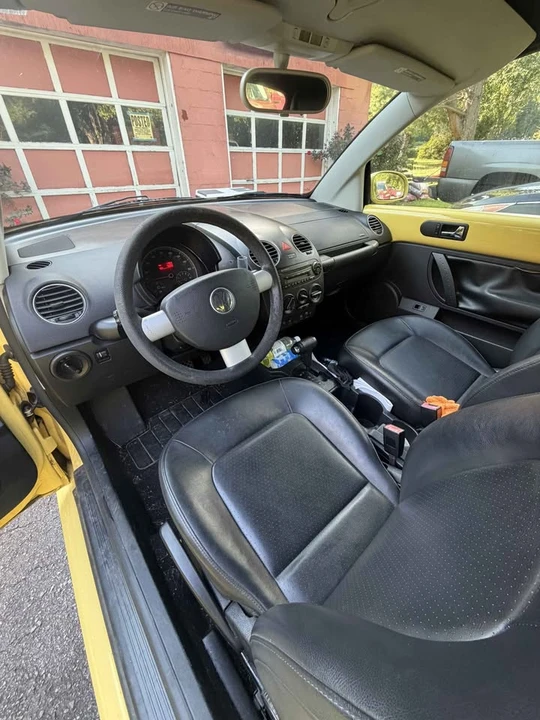 2008 Volkswagen New Beetle - Image 4 of 4