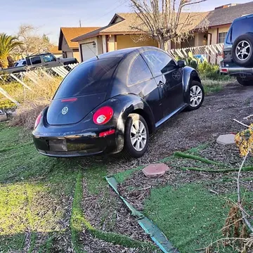 2008 Volkswagen New Beetle S Hatchback 2D