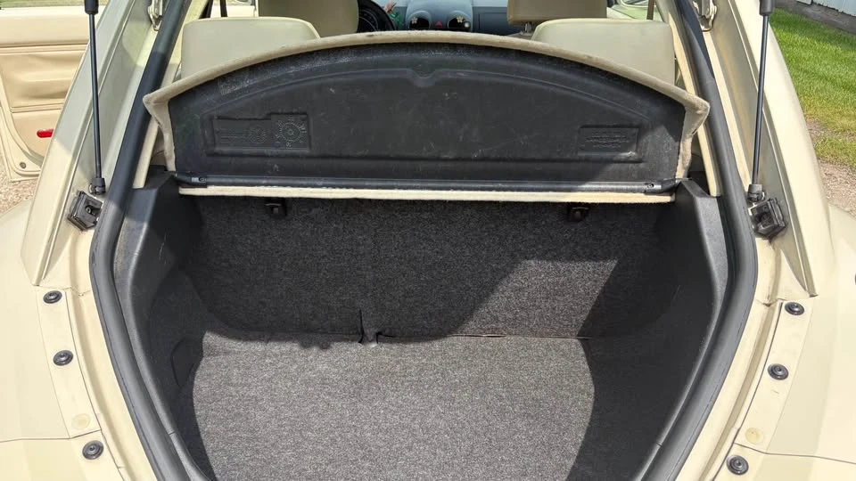 2008 Volkswagen New Beetle - Image 8 of 11