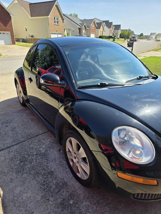 2008 Volkswagen New Beetle - Image 6 of 13