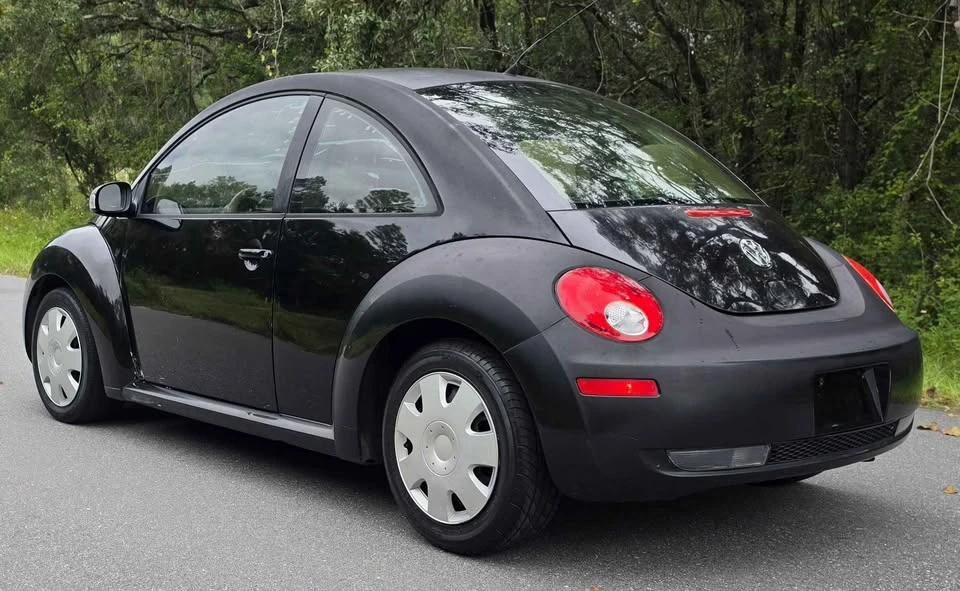 2008 Volkswagen New Beetle - Image 8 of 20