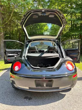 2008 Volkswagen New Beetle S Hatchback 2D