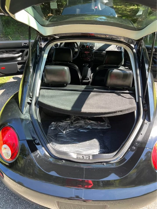 2008 Volkswagen New Beetle - Image 15 of 20