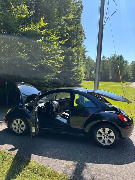 2008 Volkswagen New Beetle - Image 6 of 20