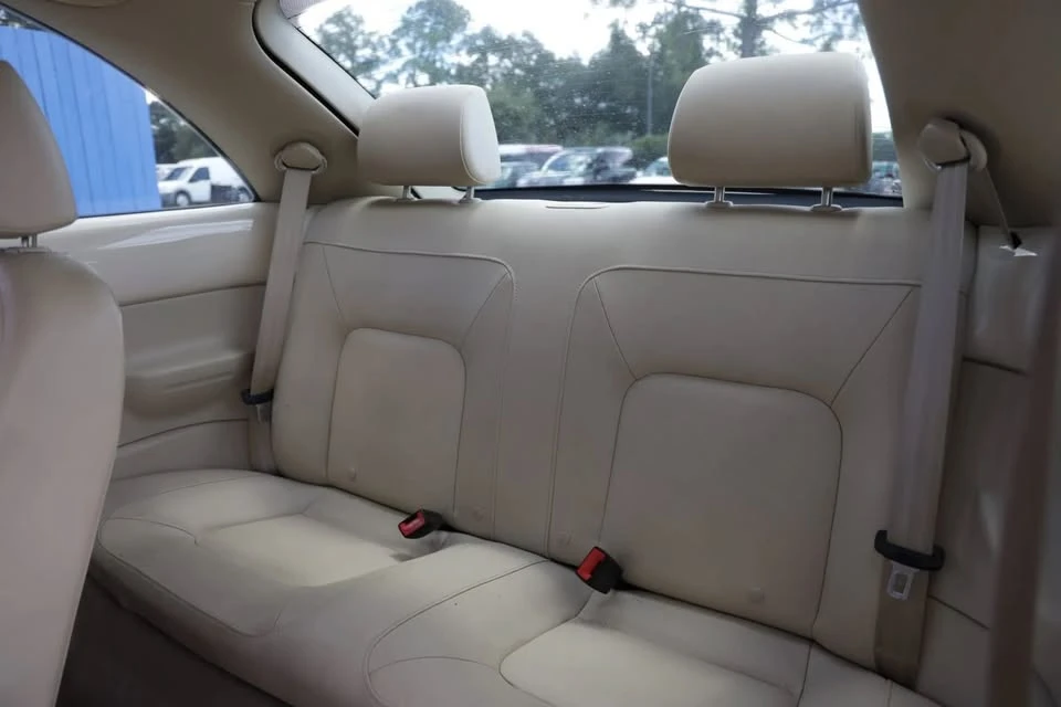 2008 Volkswagen New Beetle - Image 9 of 12