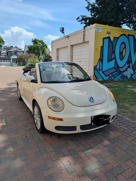 2008 Volkswagen New Beetle SE Convertible 2D