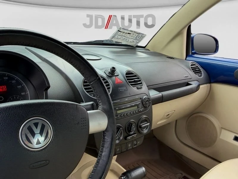 2008 Volkswagen New Beetle - Image 11 of 14