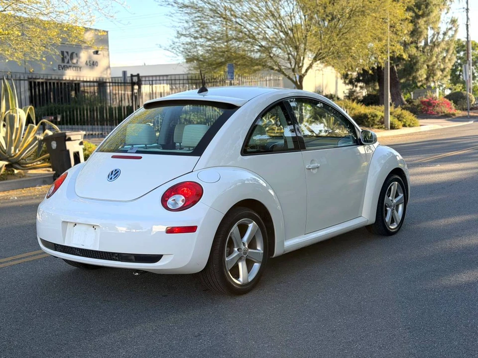 2008 Volkswagen New Beetle - Image 4 of 20