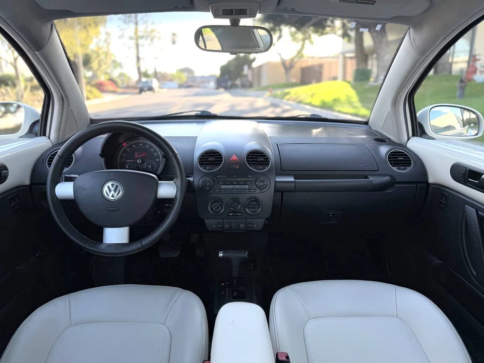 2008 Volkswagen New Beetle - Image 7 of 20