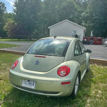 2008 Volkswagen New Beetle Sport