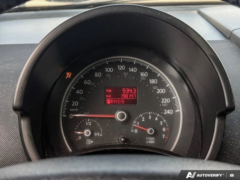 2008 Volkswagen New Beetle - Image 15 of 18