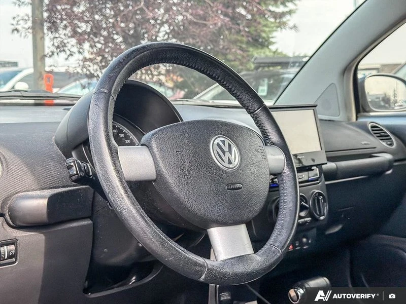 2008 Volkswagen New Beetle - Image 13 of 18
