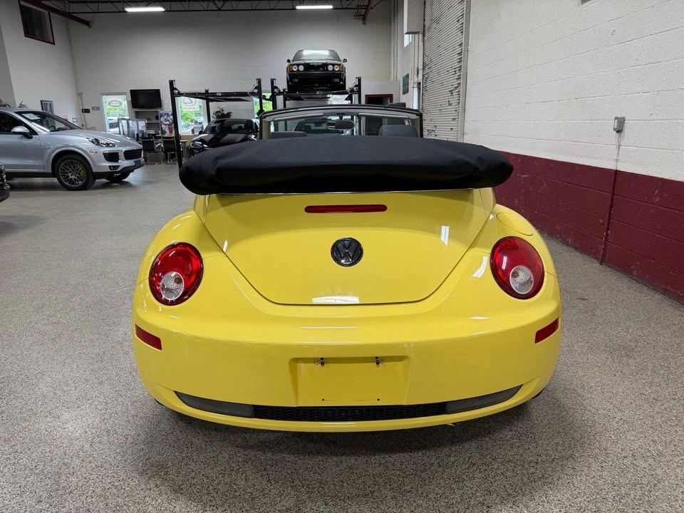 2008 Volkswagen New Beetle - Image 9 of 20