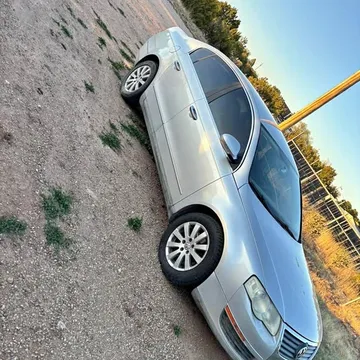2008 Volkswagen Passat 2.0T SE R-Line