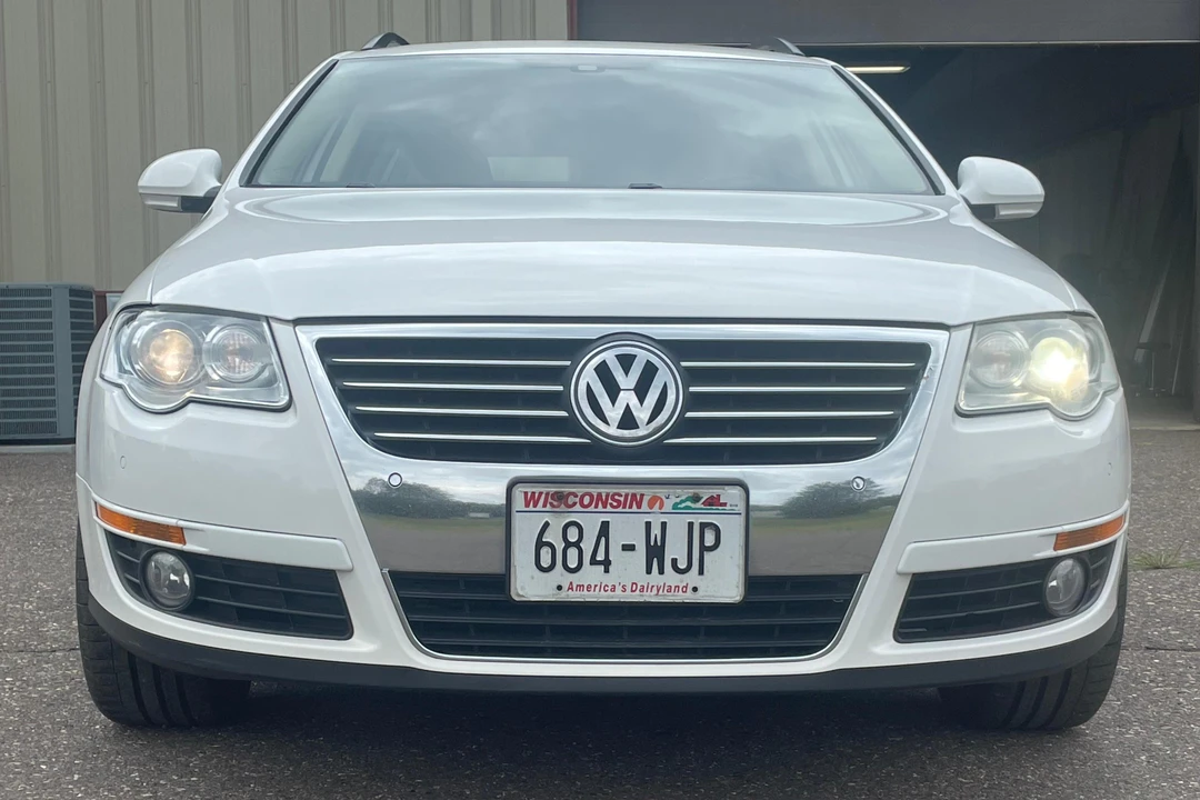 2008 Volkswagen Passat - Image 2 of 31