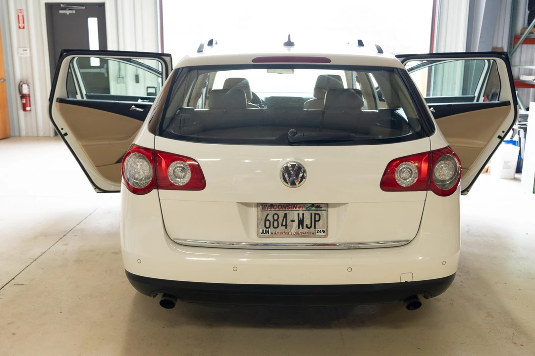2008 Volkswagen Passat - Image 15 of 31