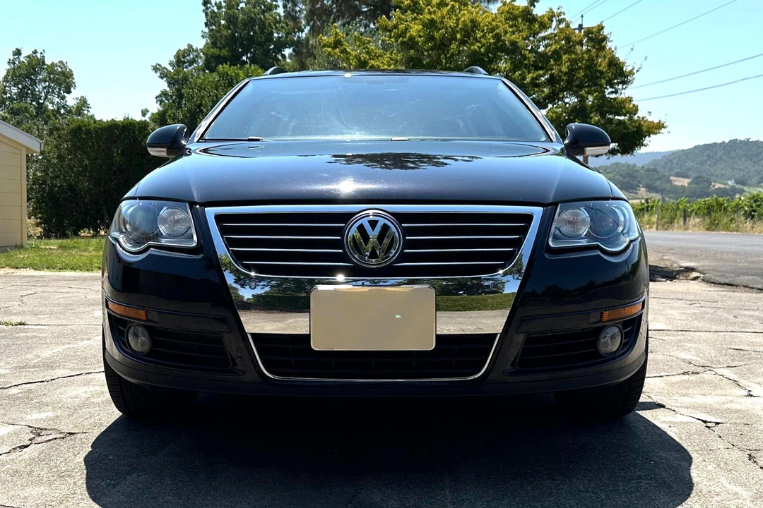 2008 Volkswagen Passat - Image 2 of 31