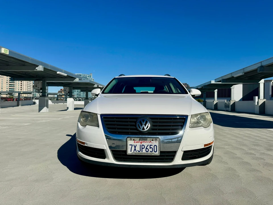 2008 Volkswagen Passat - Image 8 of 31