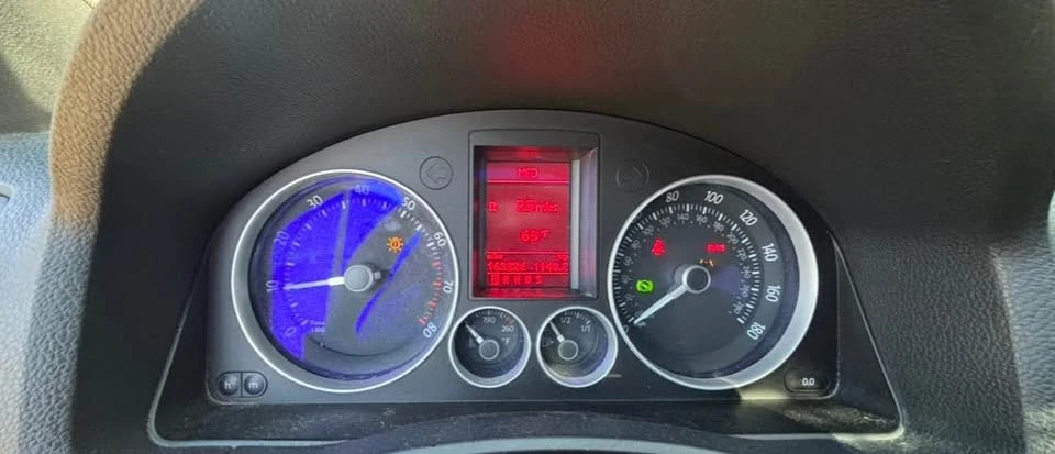 2008 Volkswagen R32 Mk5 - Image 6 of 10