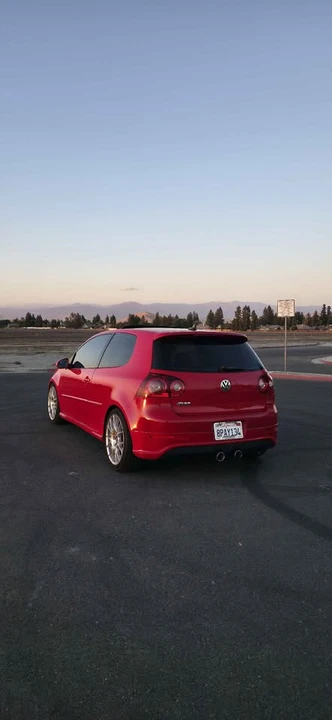 2008 Volkswagen R32 Mk5 - Image 2 of 12