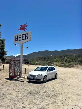 2008 Volkswagen R32 Hatchback 2D