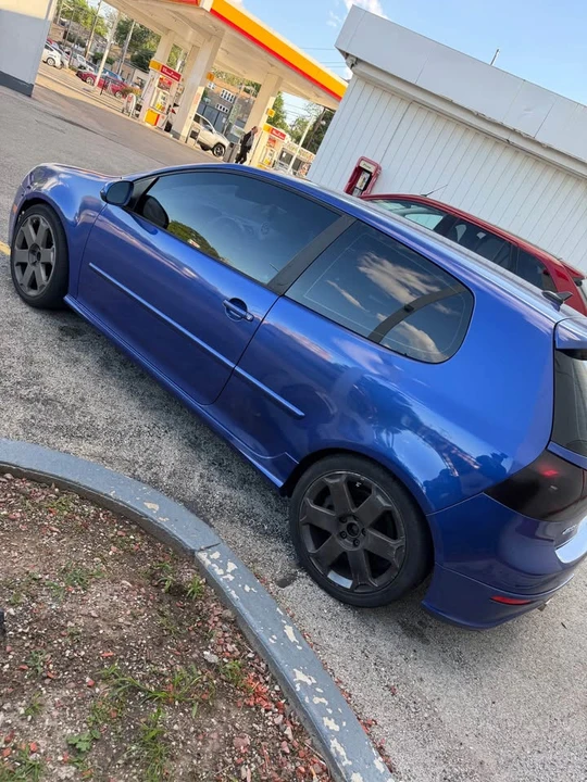 2008 Volkswagen R32 Mk5 - Image 2 of 6