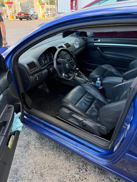 2008 Volkswagen R32 Mk5 - Image 3 of 6