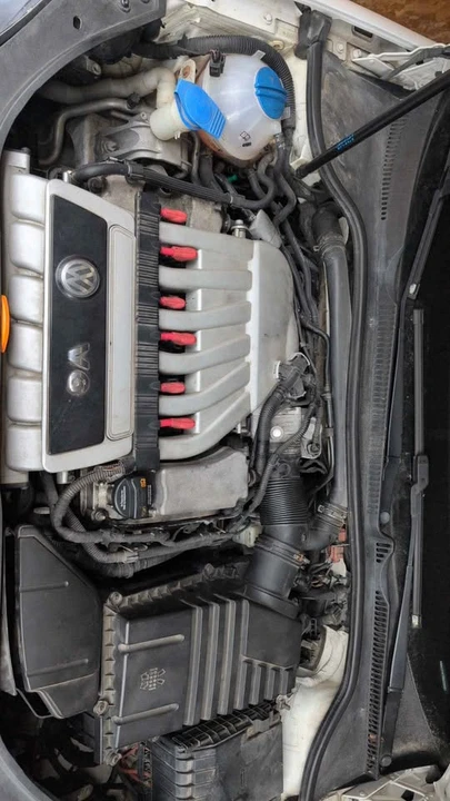 2008 Volkswagen R32 Mk5 - Image 2 of 5
