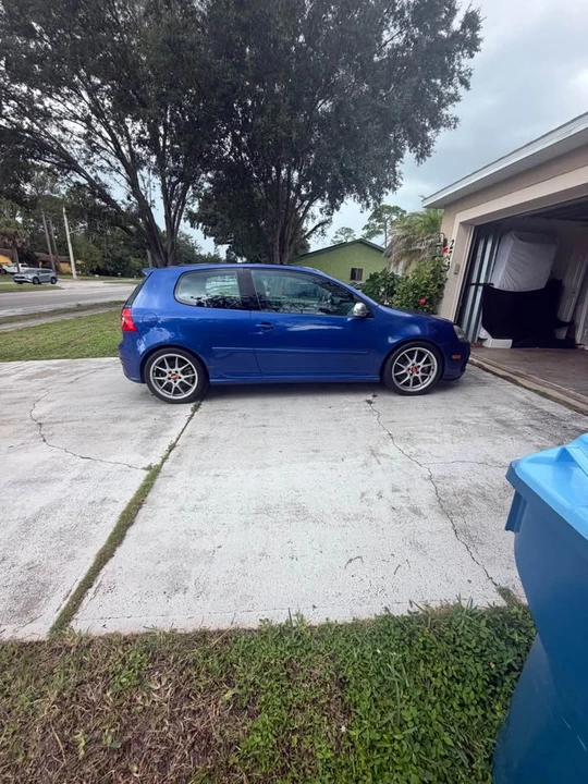 2008 Volkswagen R32 Mk5 - Image 2 of 17