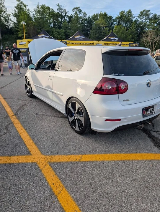 2008 Volkswagen R32 Mk5 - Image 2 of 7