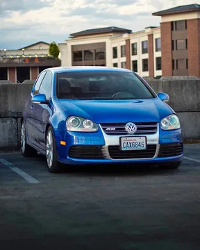 2008 Volkswagen R32 Hatchback 2D