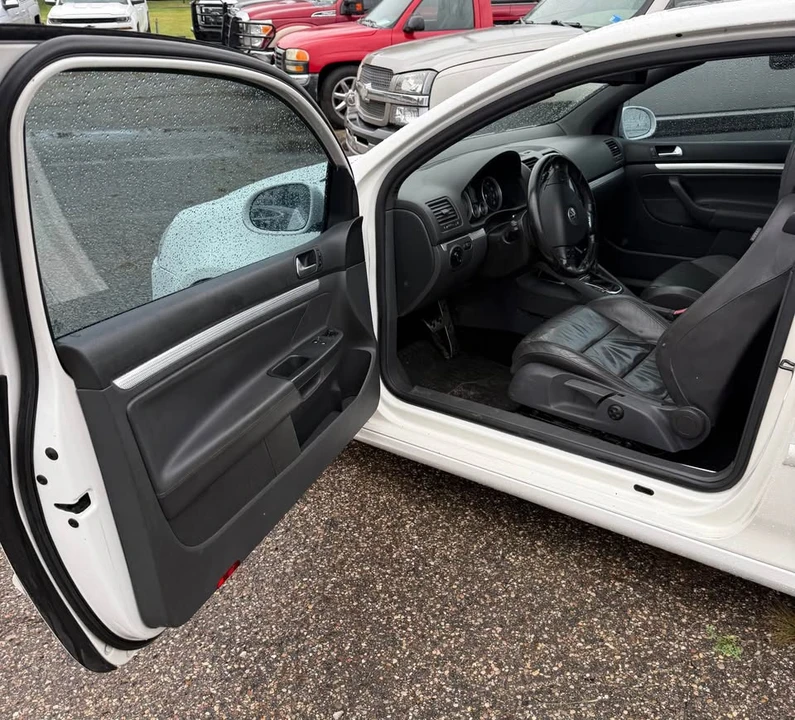 2008 Volkswagen R32 Mk5 - Image 8 of 17