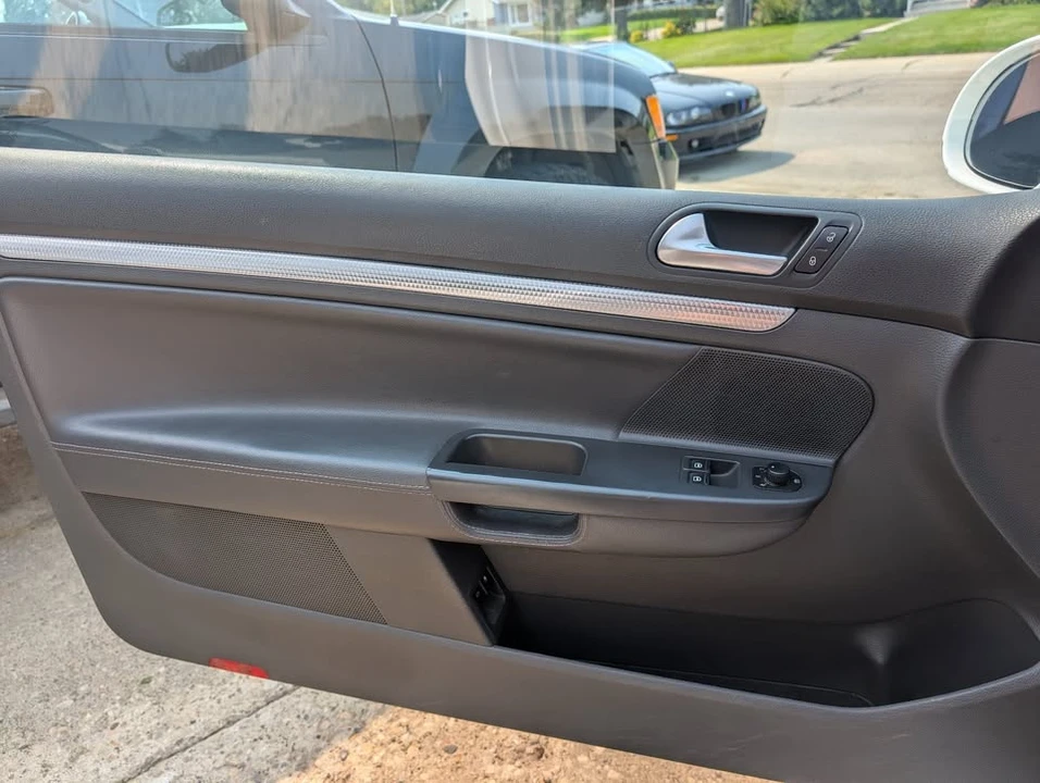 2008 Volkswagen R32 Mk5 - Image 13 of 20