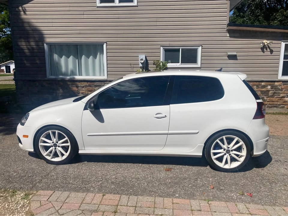 2008 Volkswagen R32 Mk5 - Image 2 of 19